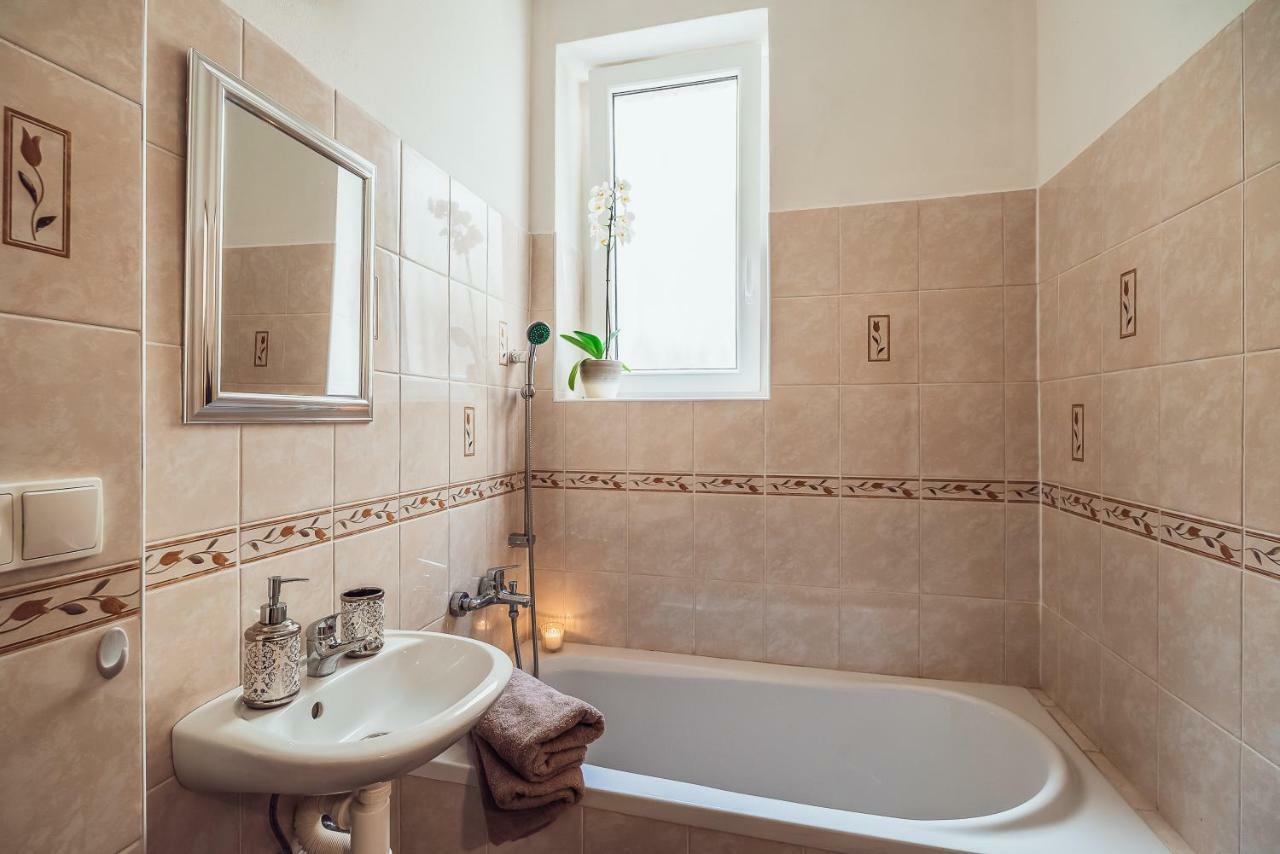 Skodova Apartments Přerov Eksteriør billede